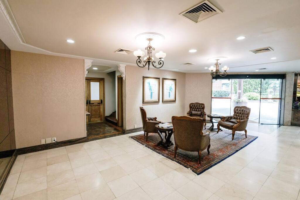Flat 1712 - 1712 •le Premier Jd. Paulista * São Paulo